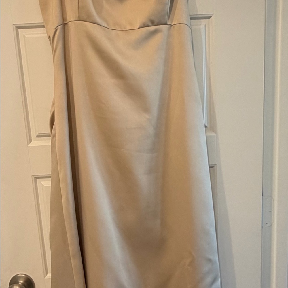 Elegant Cream Evening Dress